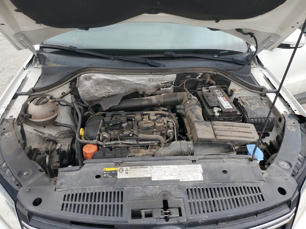 2016 VOLKSWAGEN TIGUAN