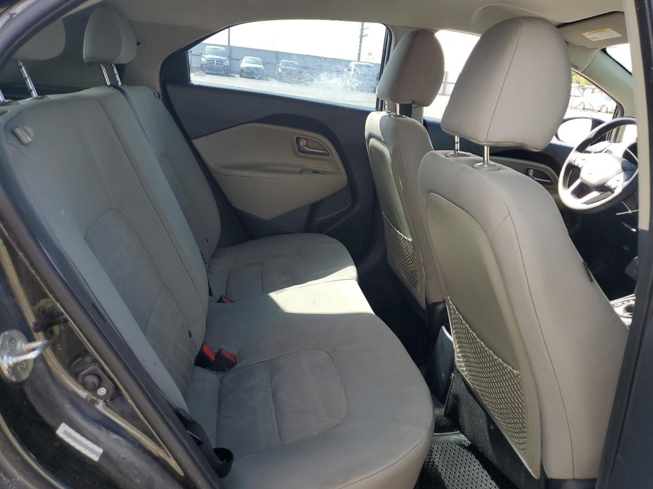 2015 KIA RIO