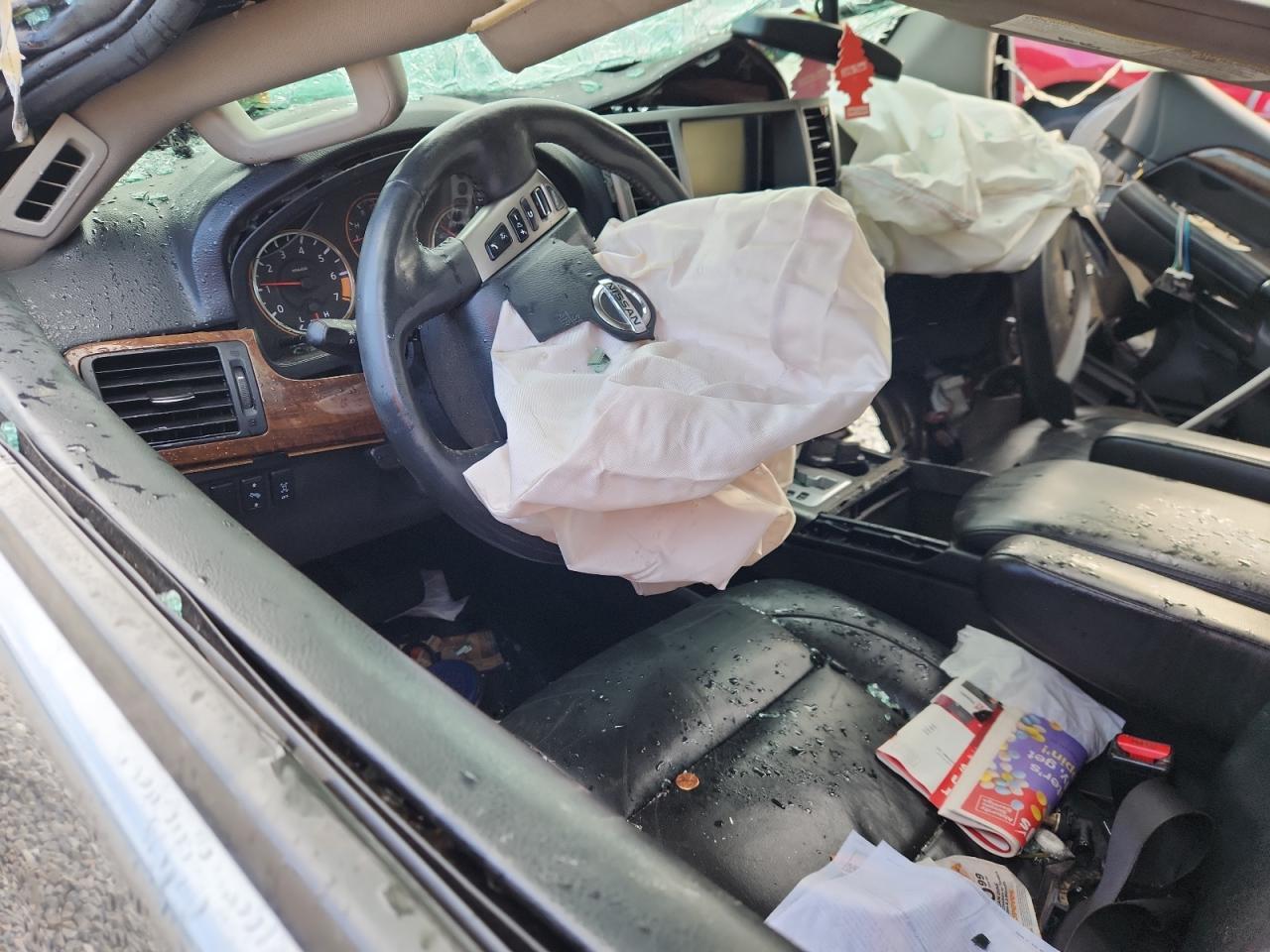 2014 NISSAN Armada