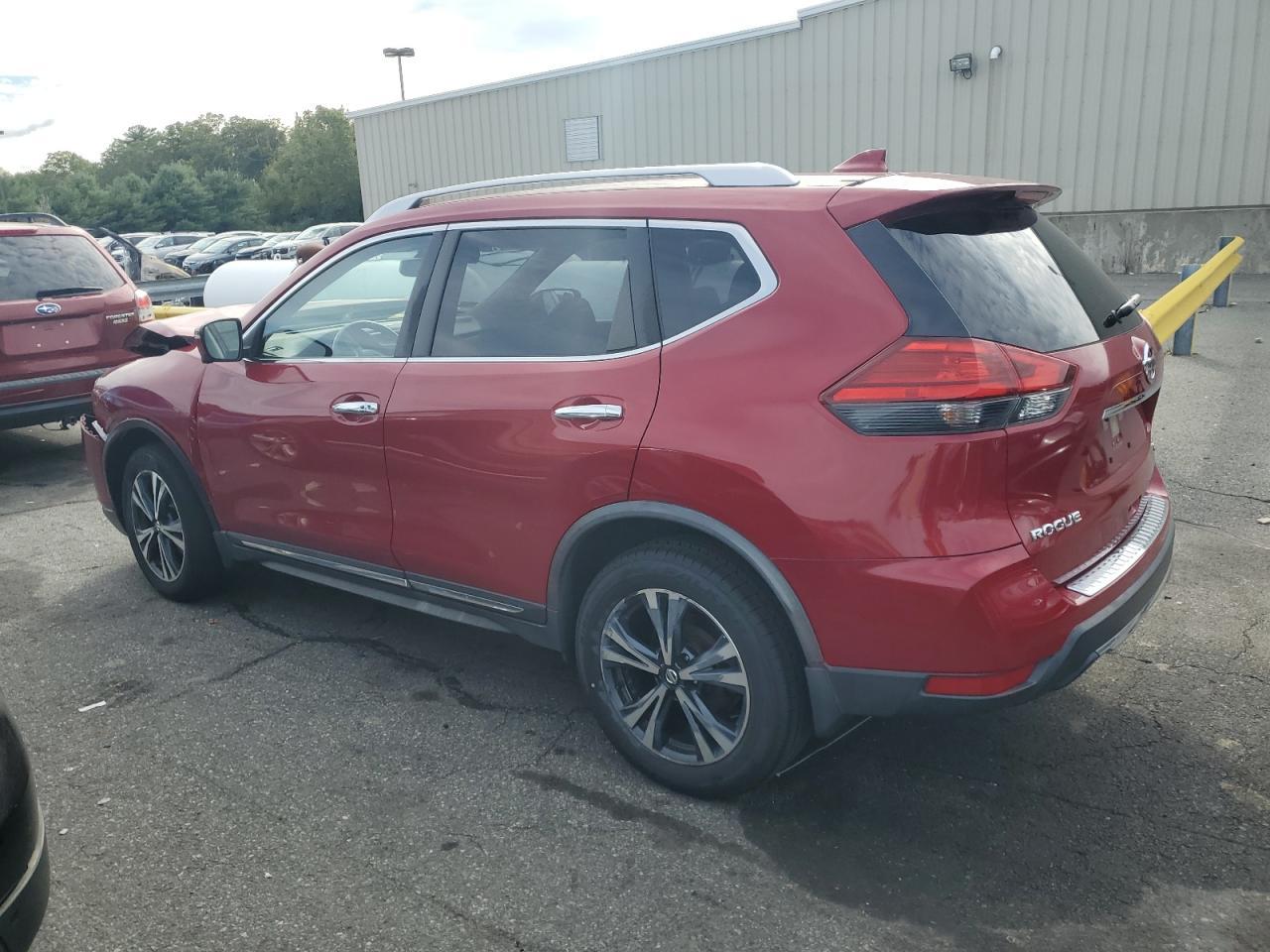 2017 NISSAN ROGUE