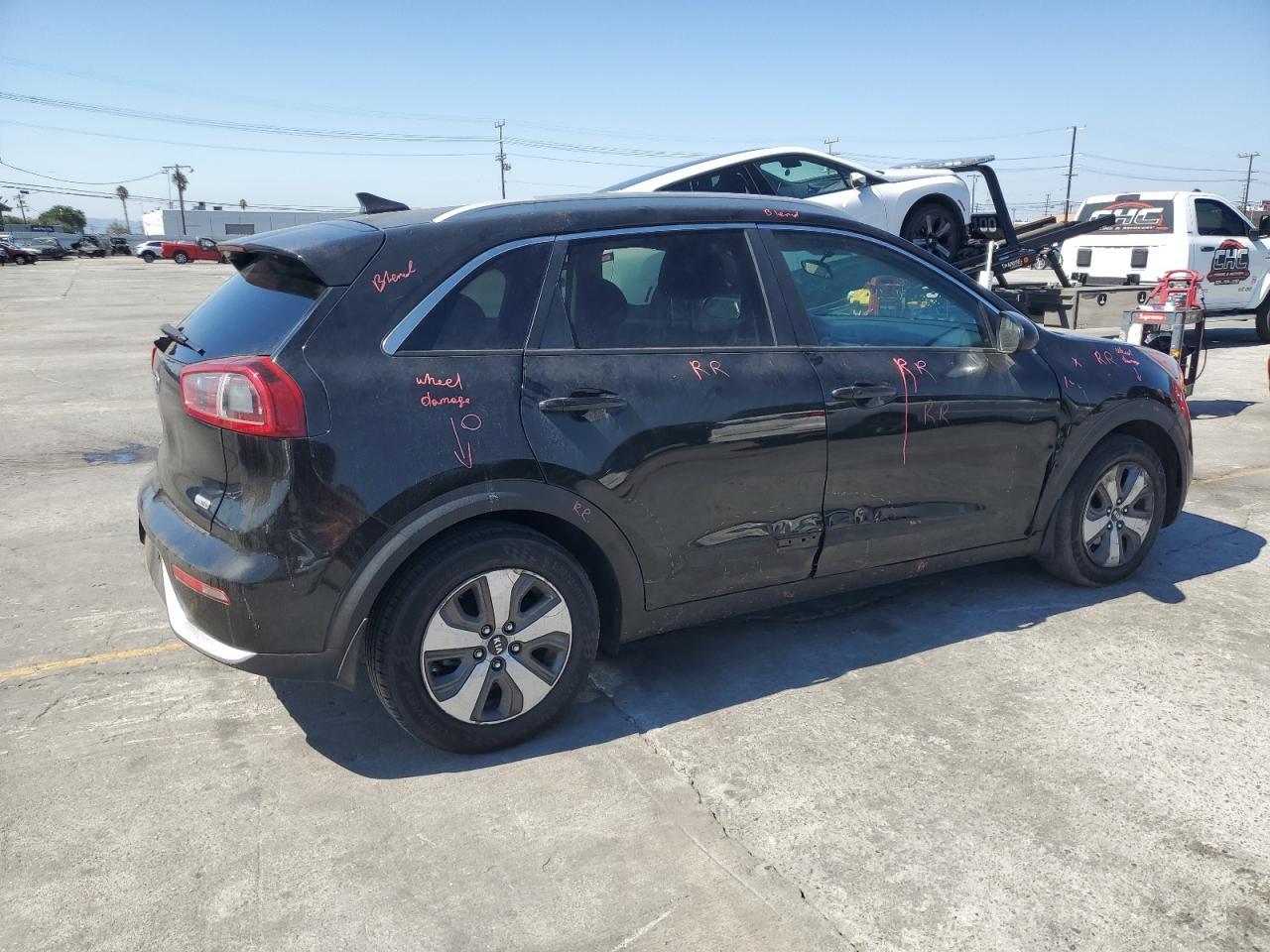 2017 KIA Niro