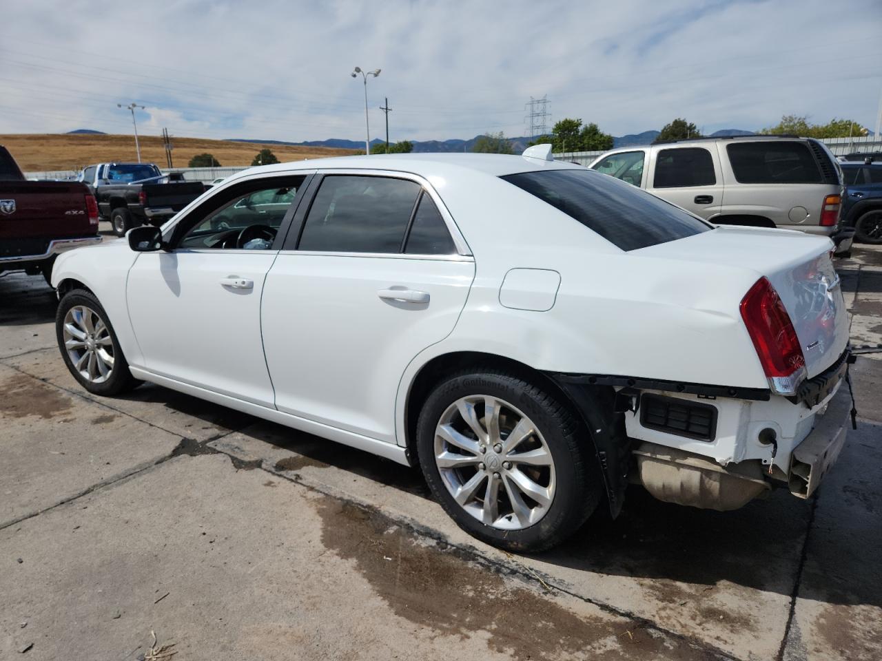 2016 CHRYSLER 300
