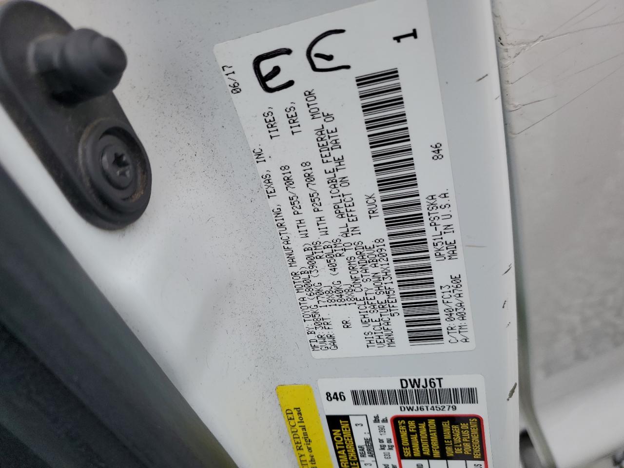 2017 TOYOTA TUNDRA