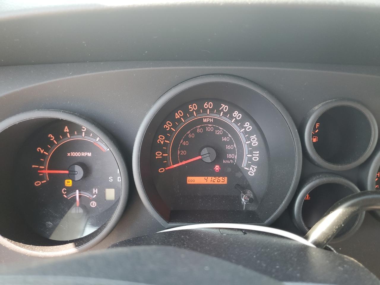 2010 TOYOTA TUNDRA