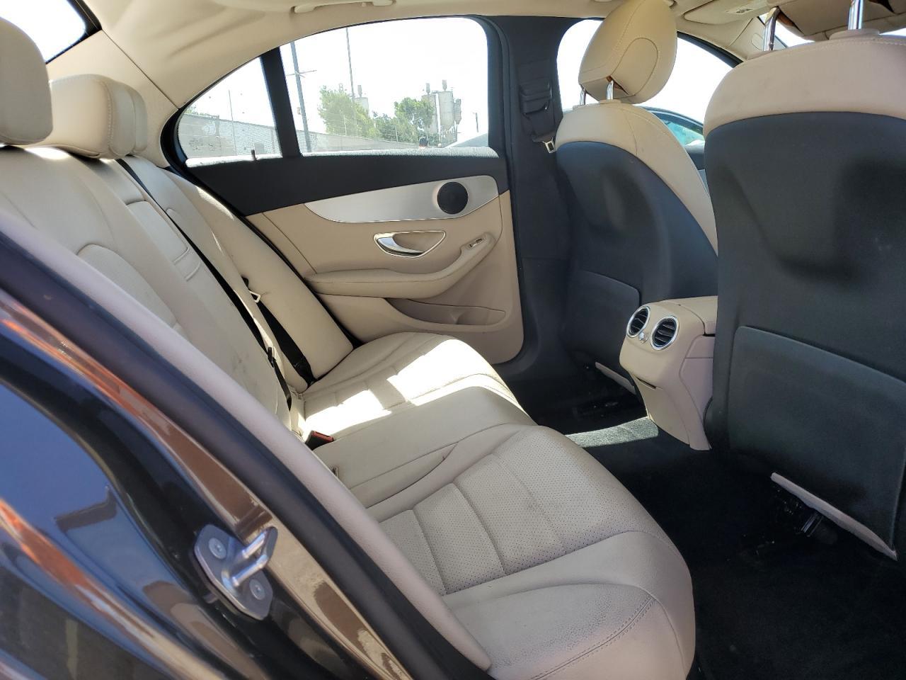 2016 MERCEDES-BENZ C-CLASS