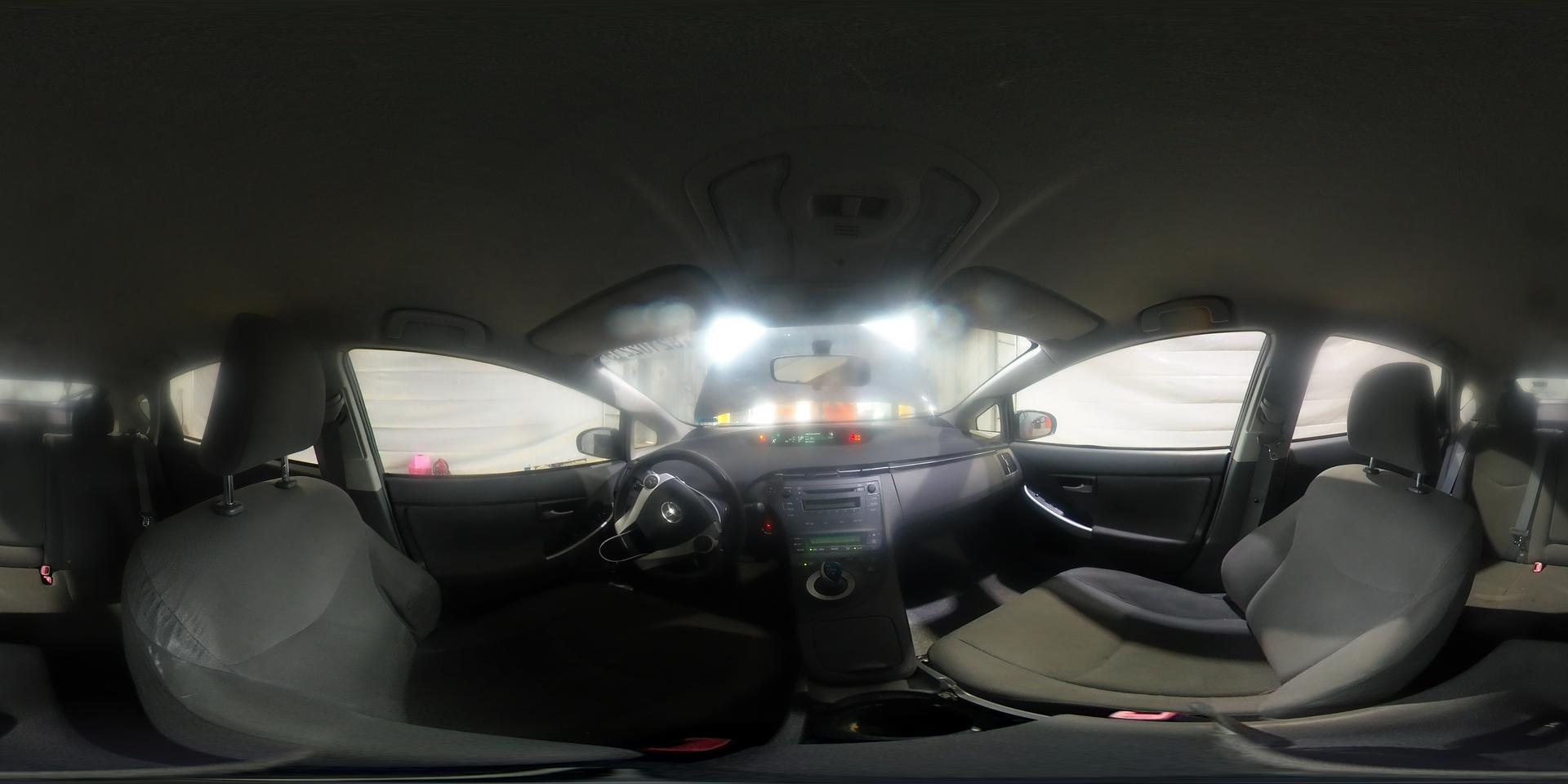2011 TOYOTA PRIUS