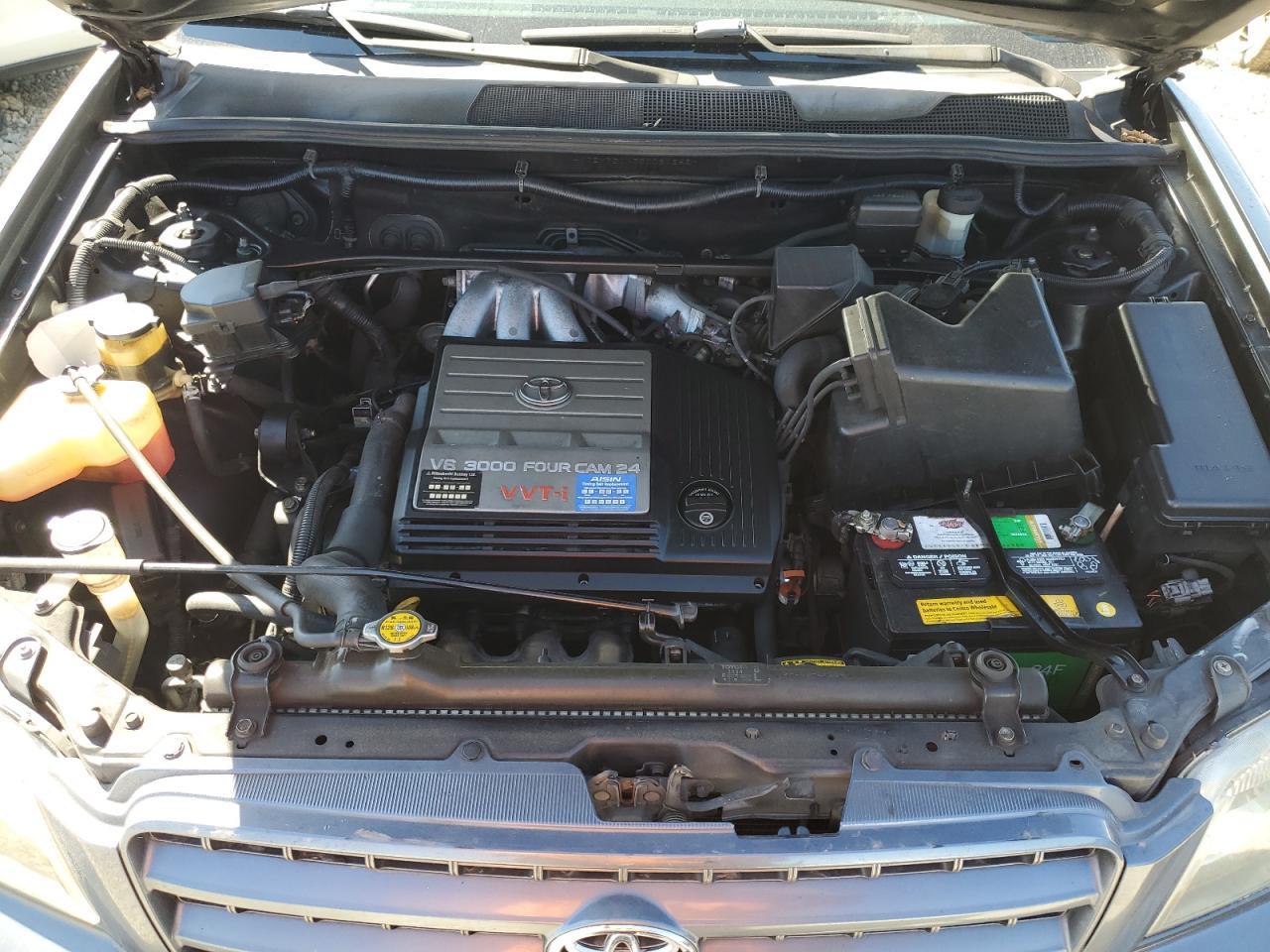 2002 TOYOTA HIGHLANDER