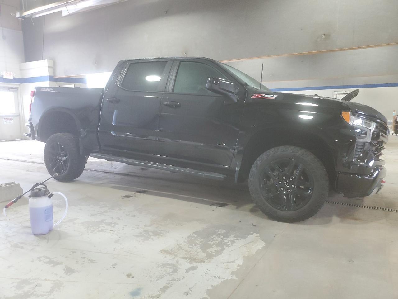2023 CHEVROLET Silverado
