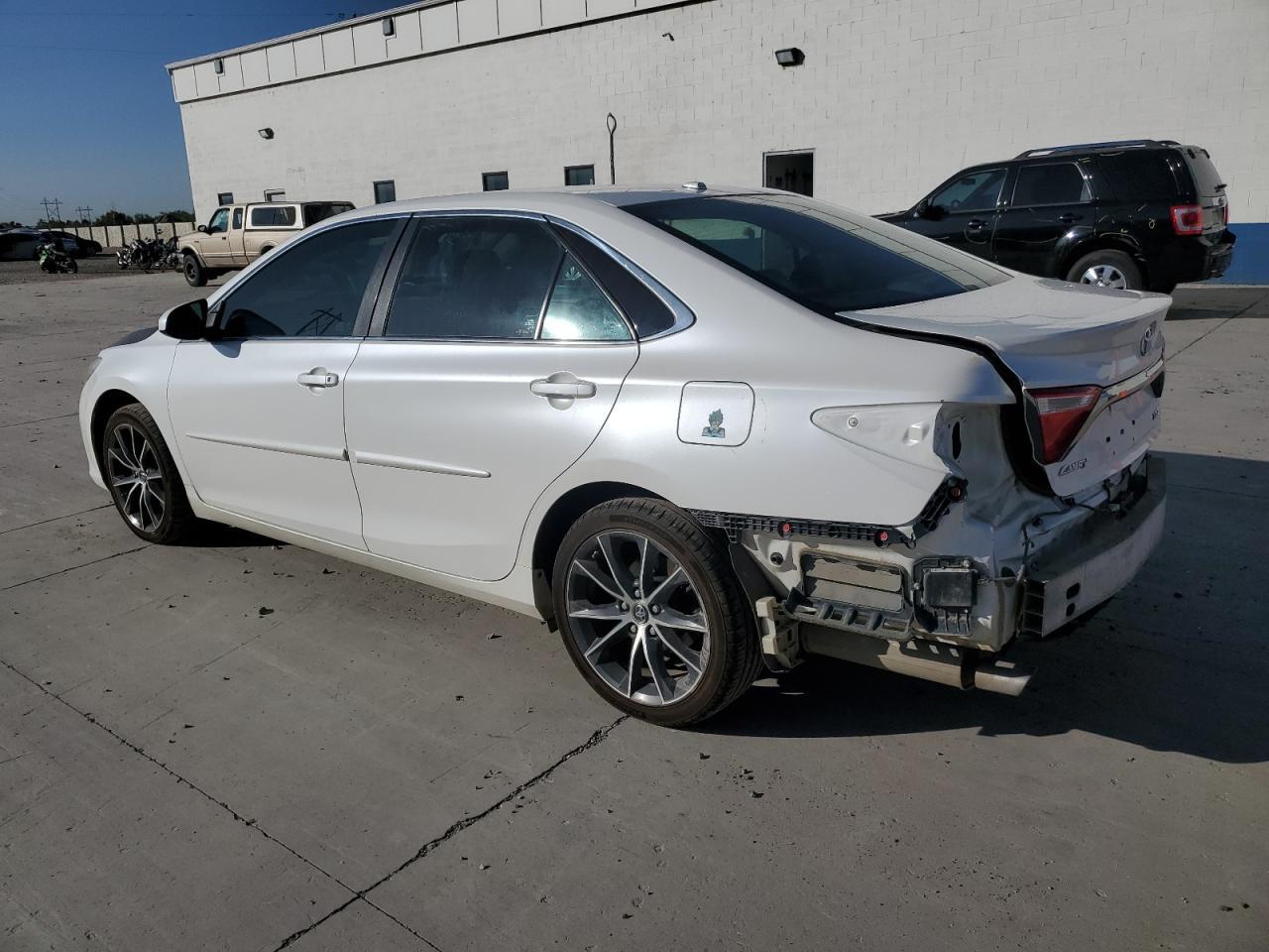 2015 TOYOTA CAMRY