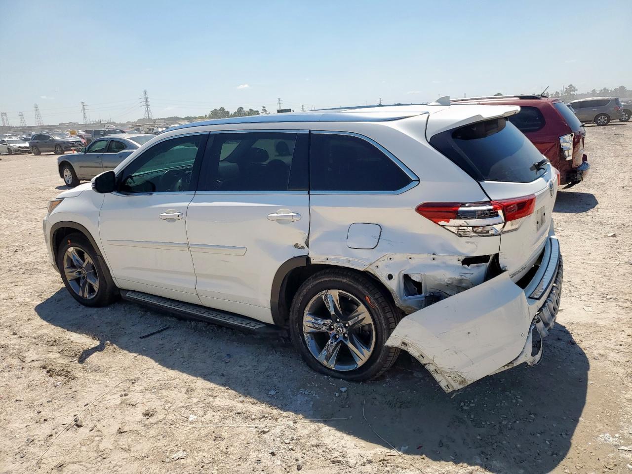 2018 TOYOTA HIGHLANDER