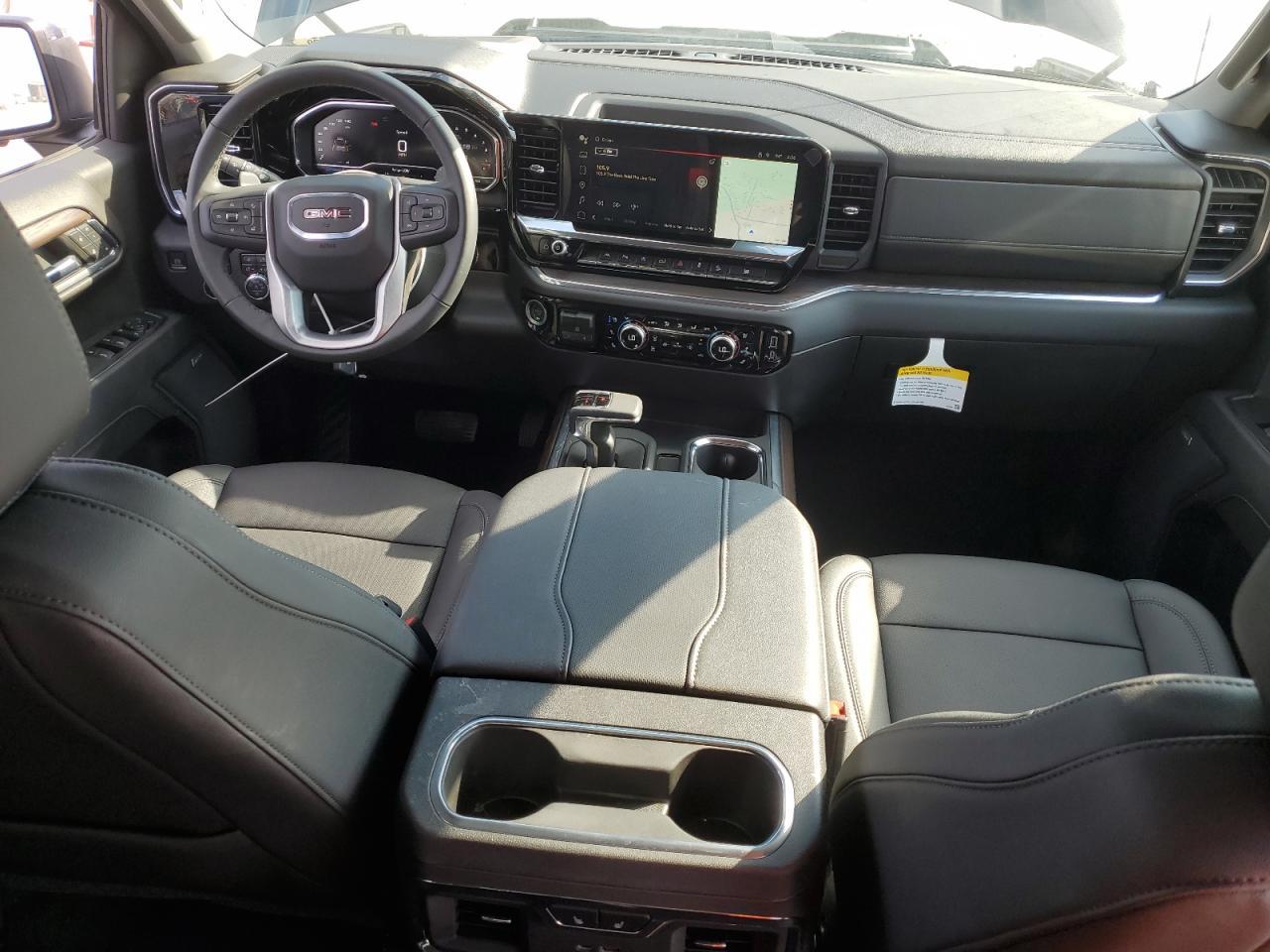 2024 GMC Sierra