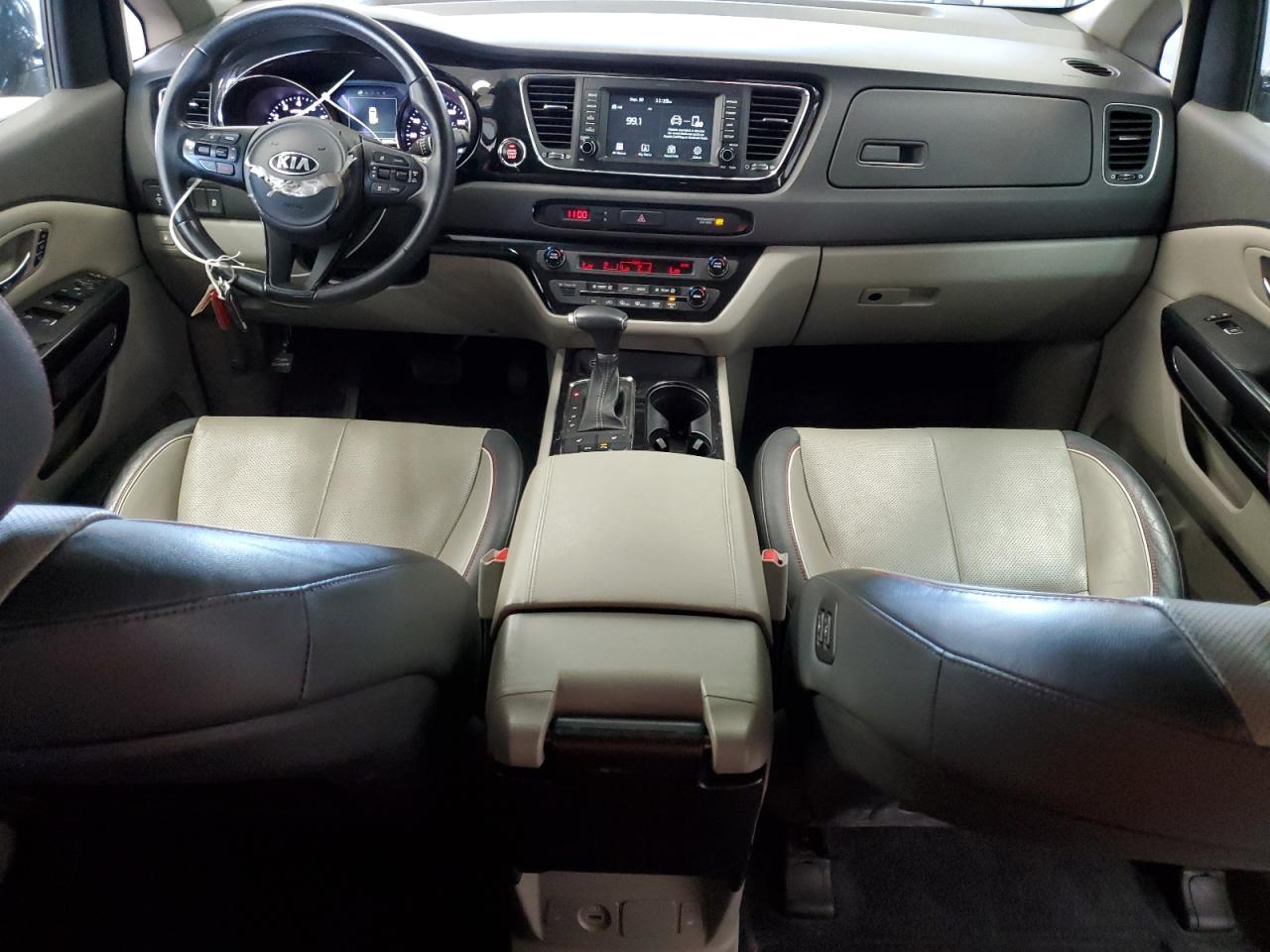 2017 KIA SEDONA