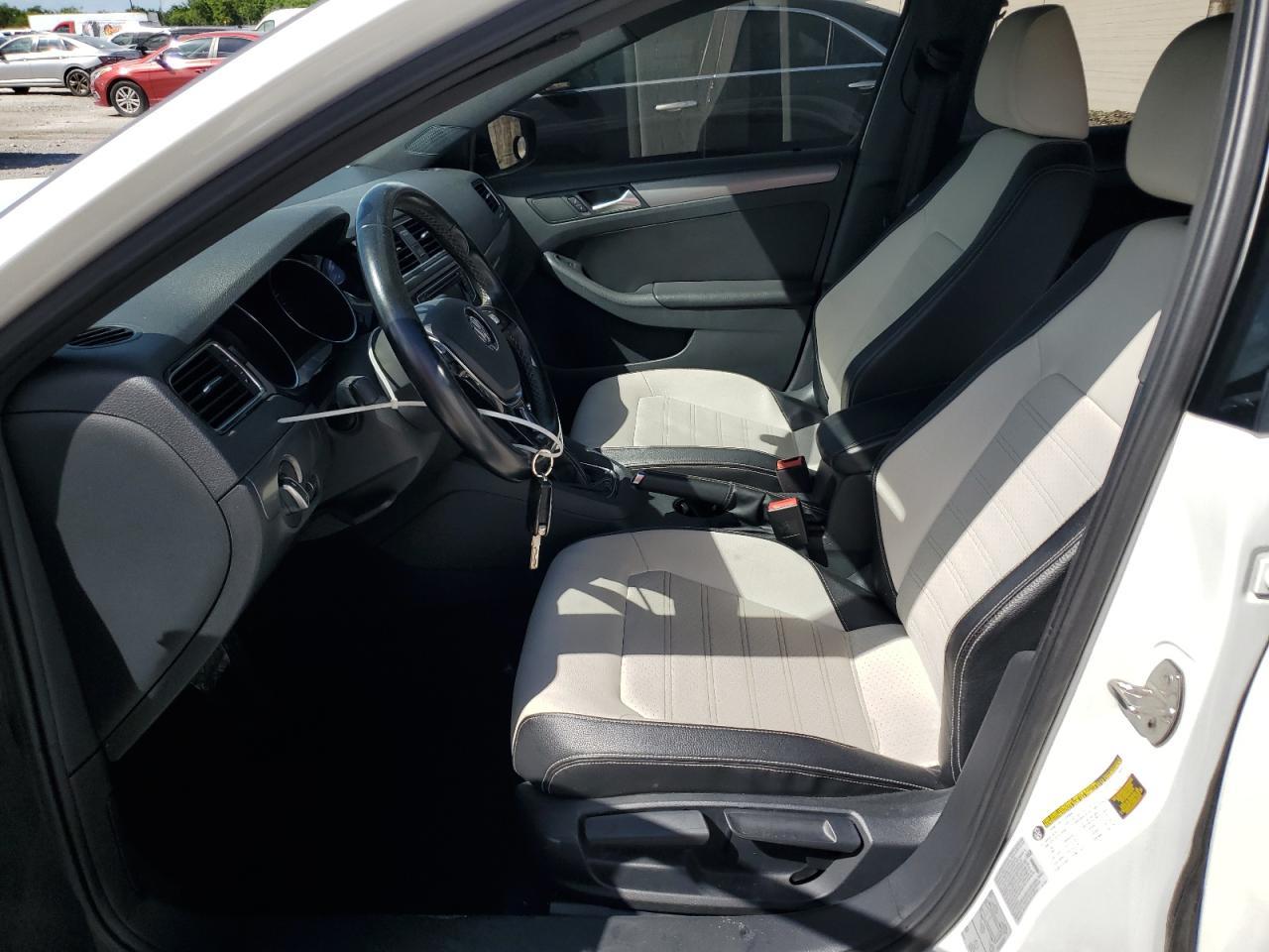 2016 VOLKSWAGEN JETTA