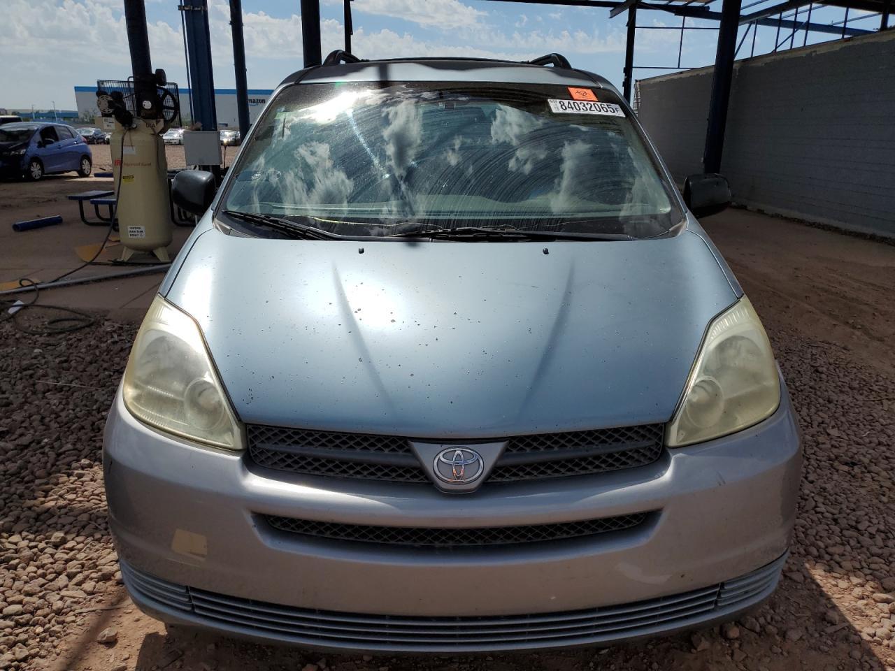 2005 TOYOTA SIENNA