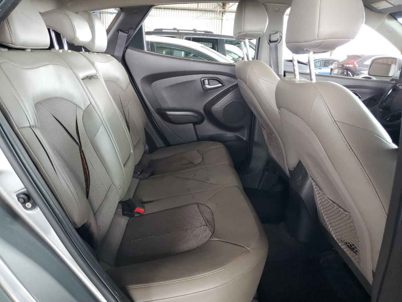 2015 HYUNDAI TUCSON