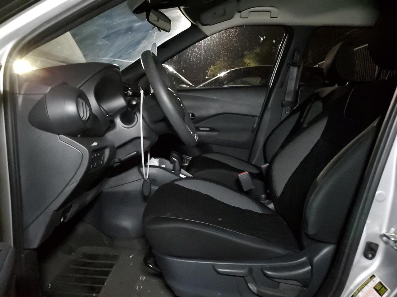 2020 NISSAN KICKS