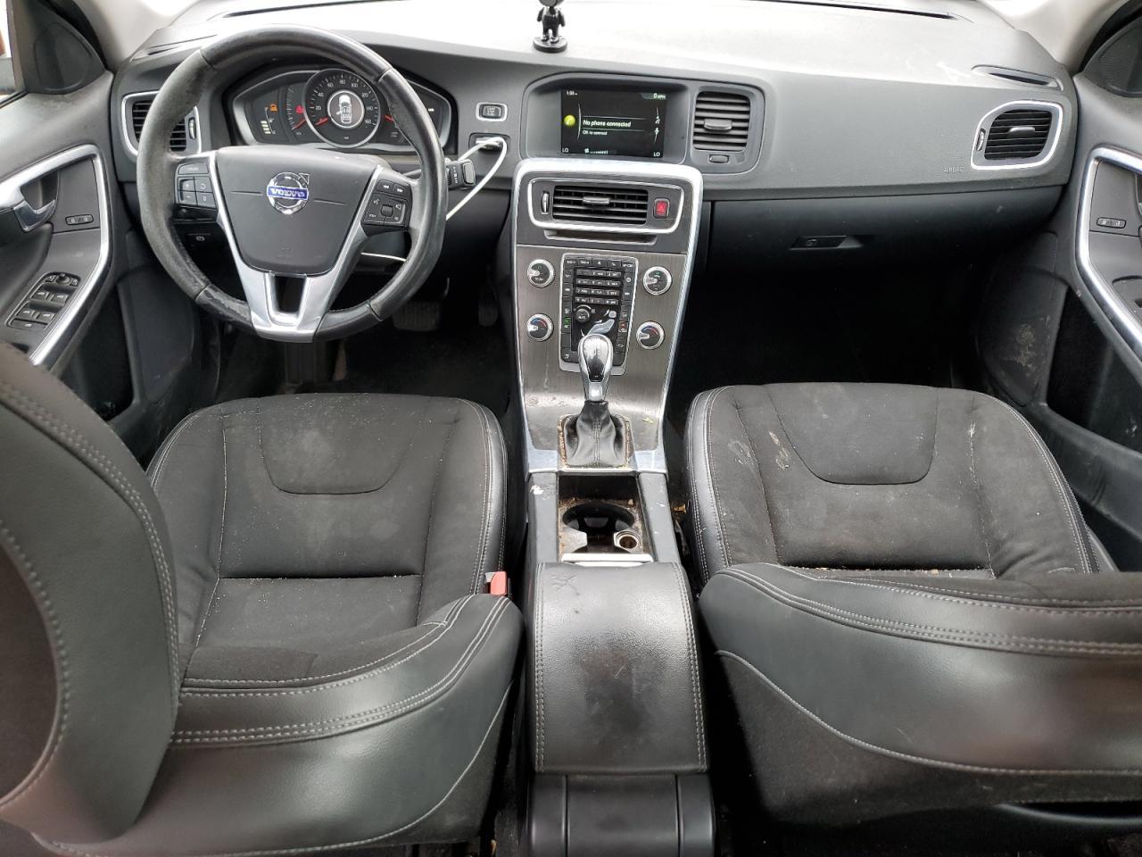 2016 VOLVO S60