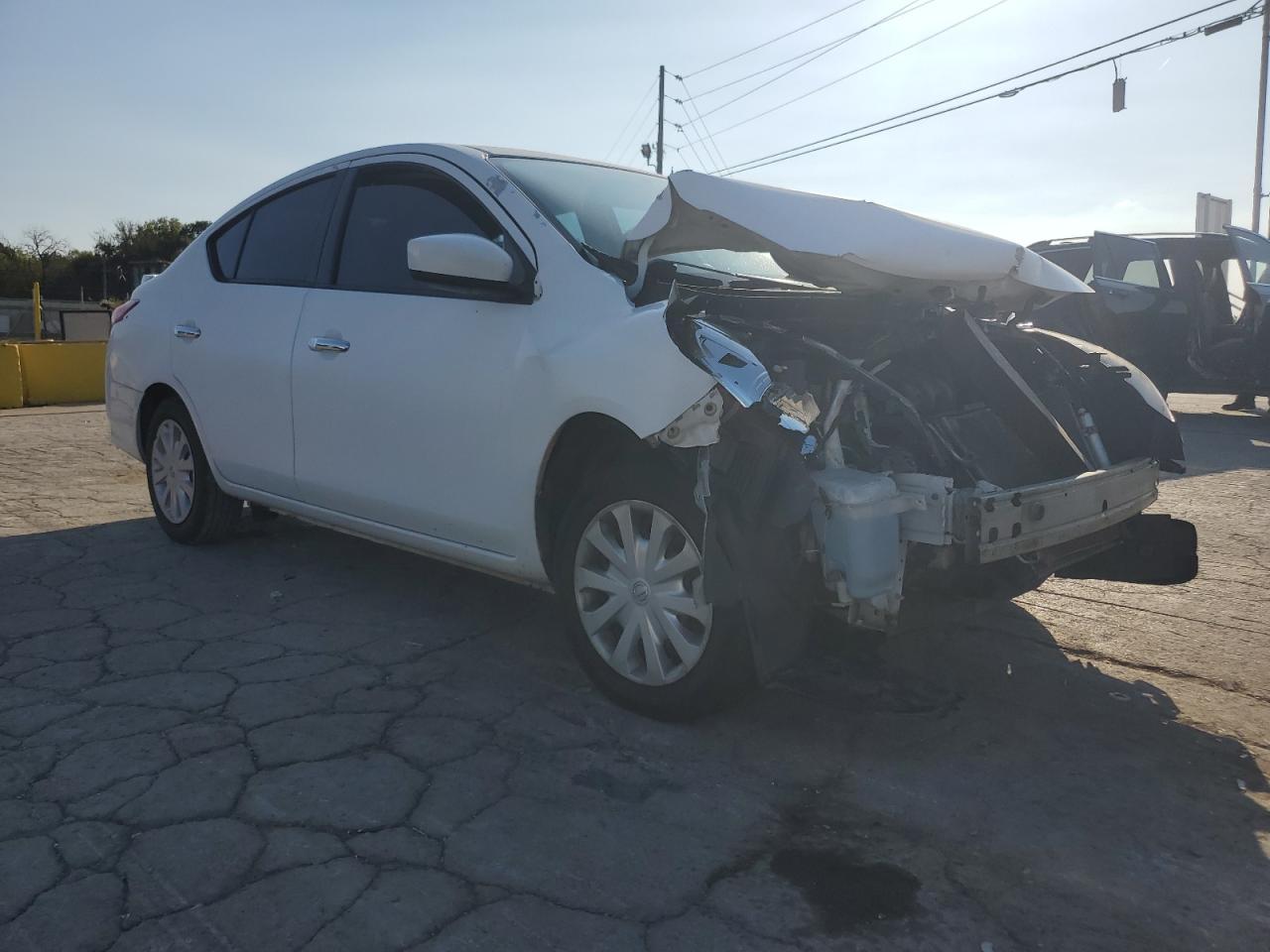 2019 NISSAN VERSA