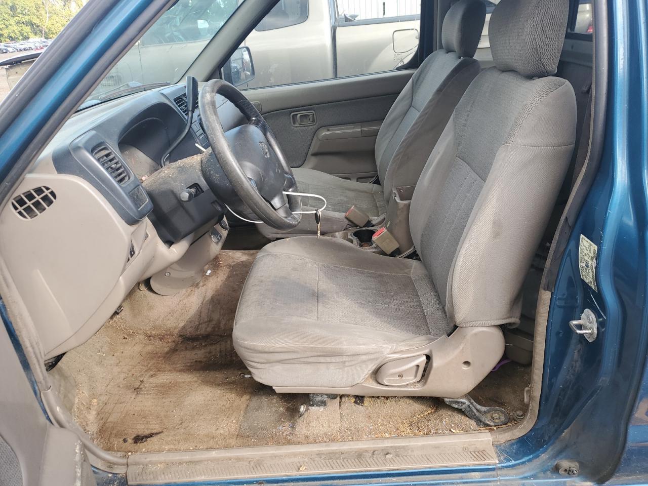 2001 NISSAN Frontier