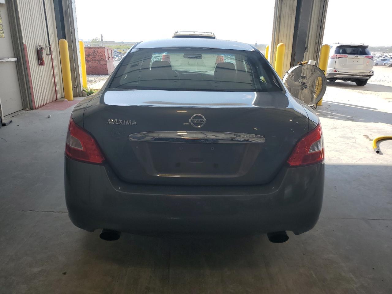 2009 NISSAN Maxima