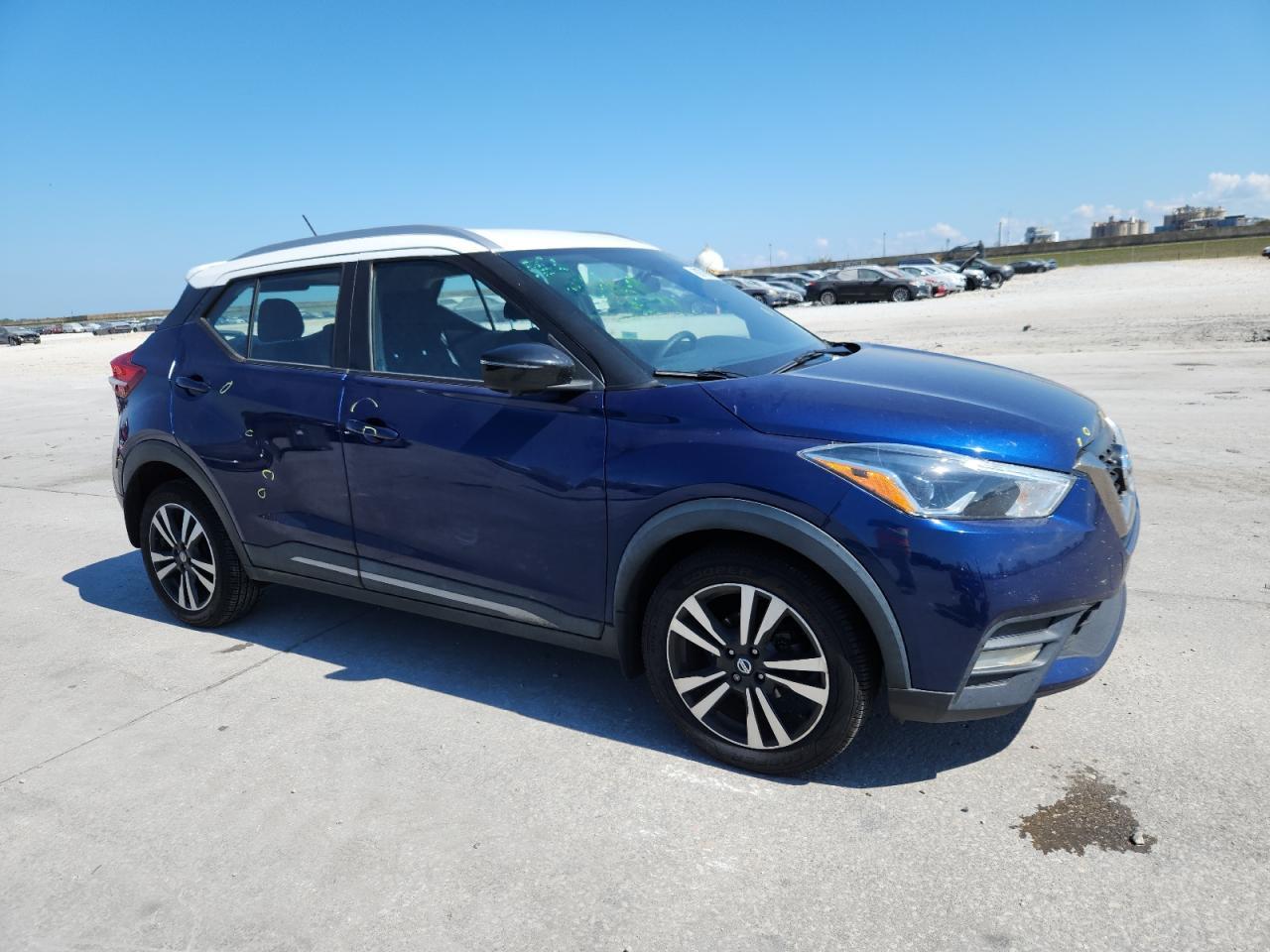 2019 NISSAN KICKS