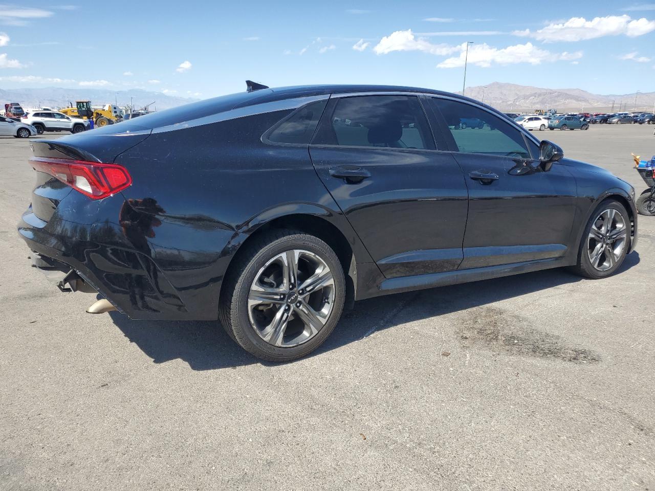 2022 KIA K5