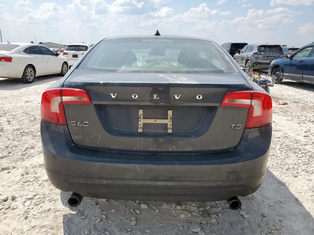 2013 VOLVO S60