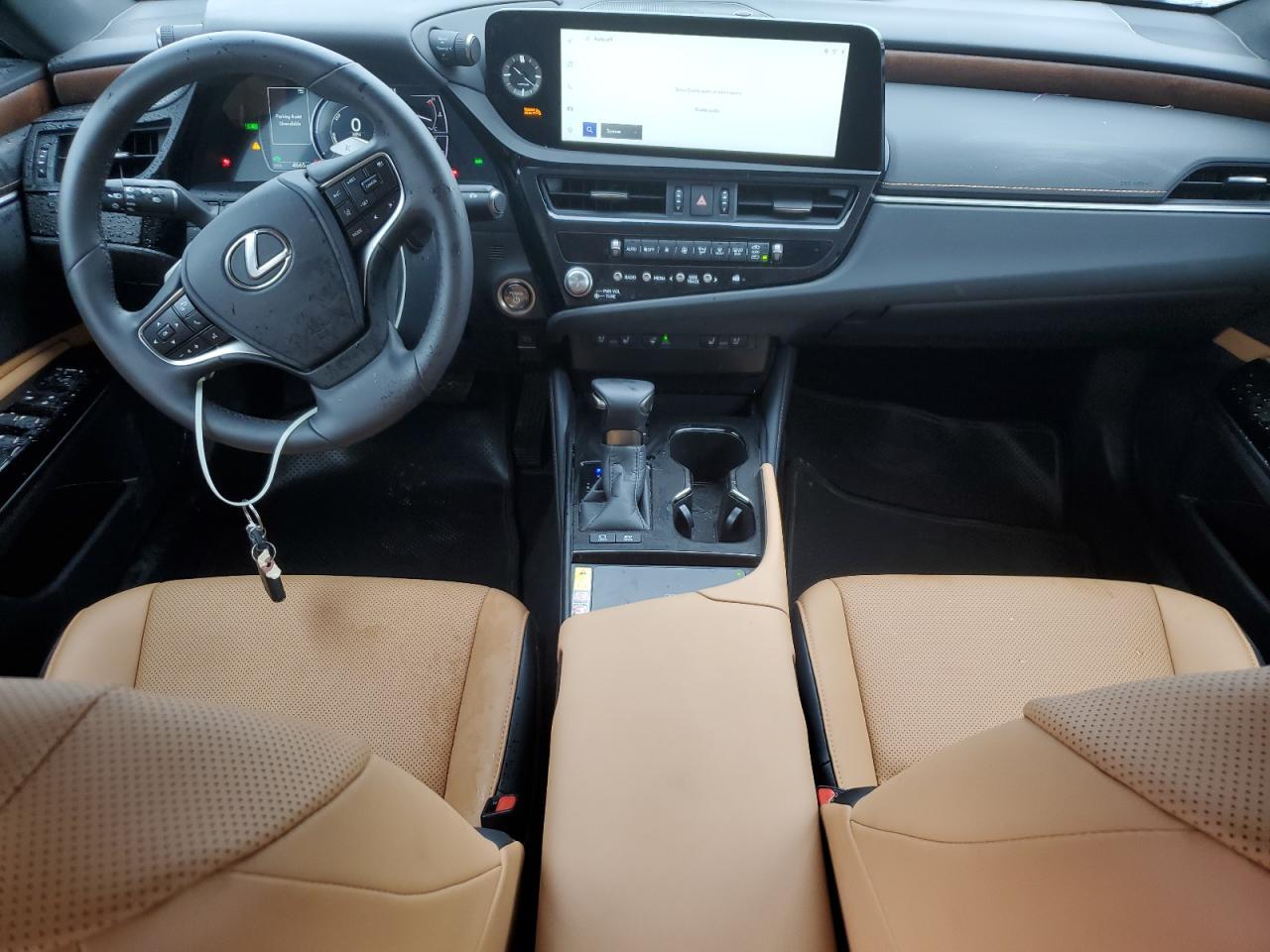 2025 LEXUS Es