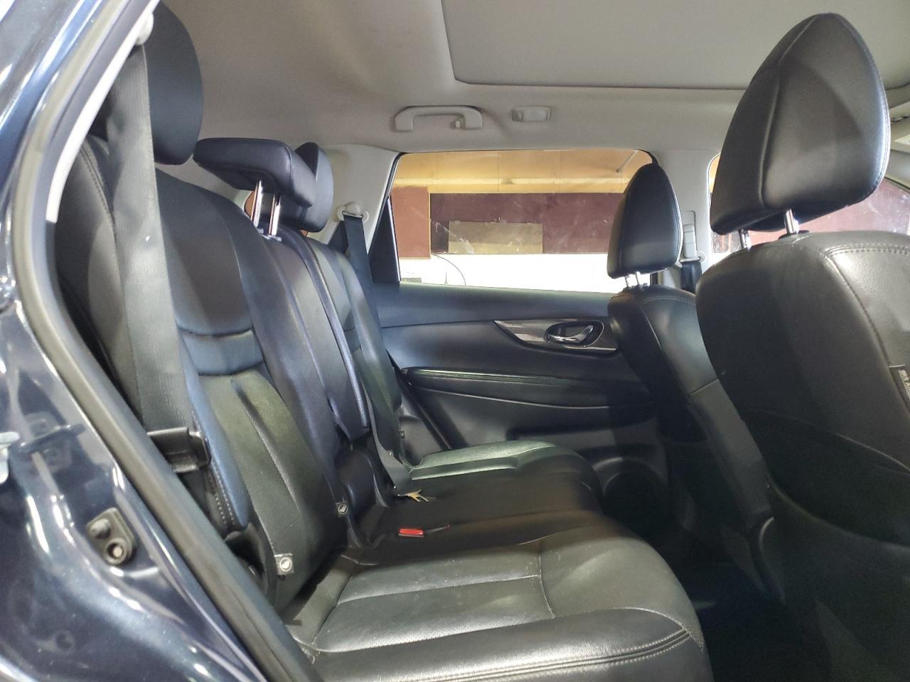 2016 NISSAN ROGUE