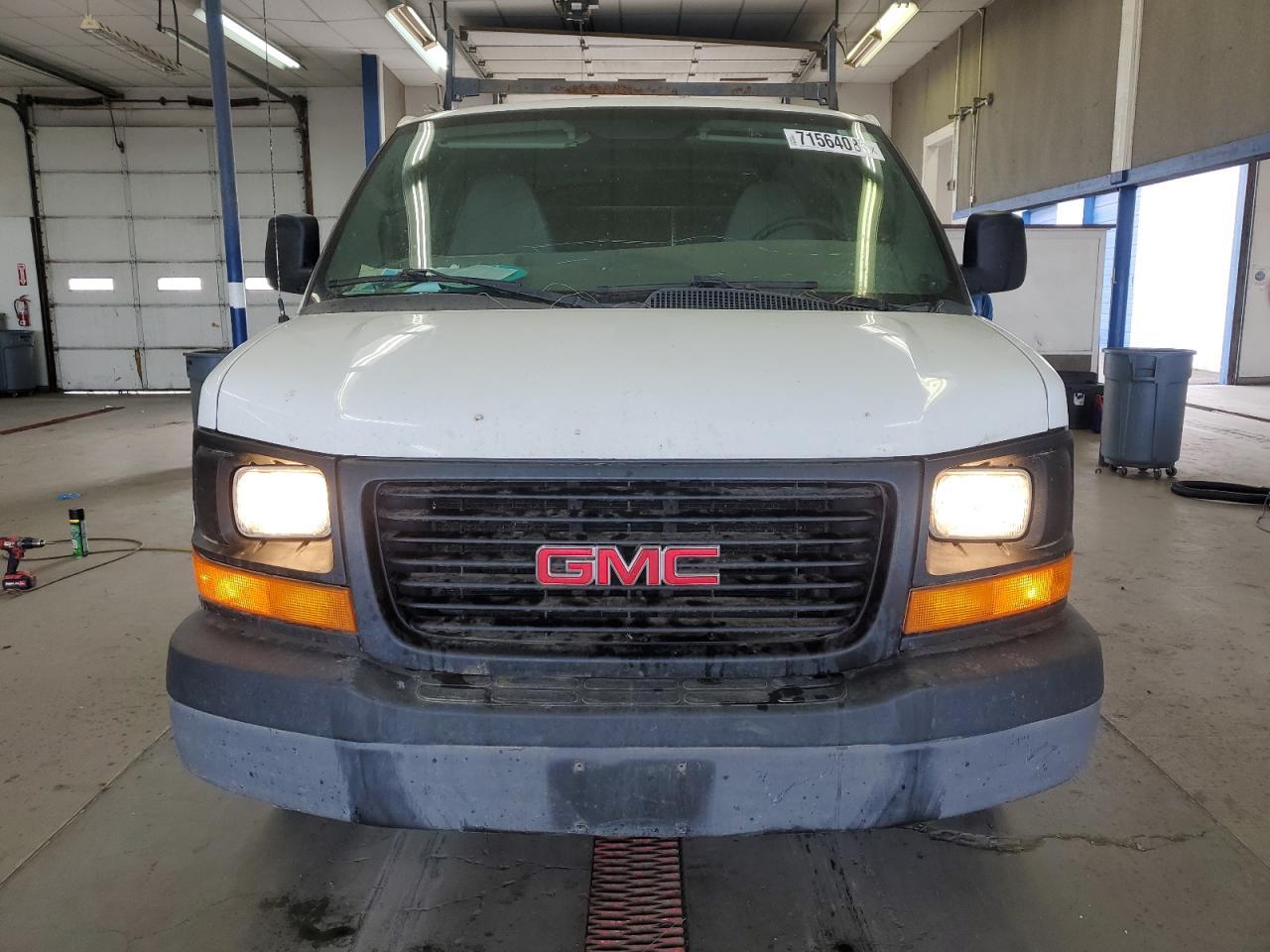 2013 GMC Savana
