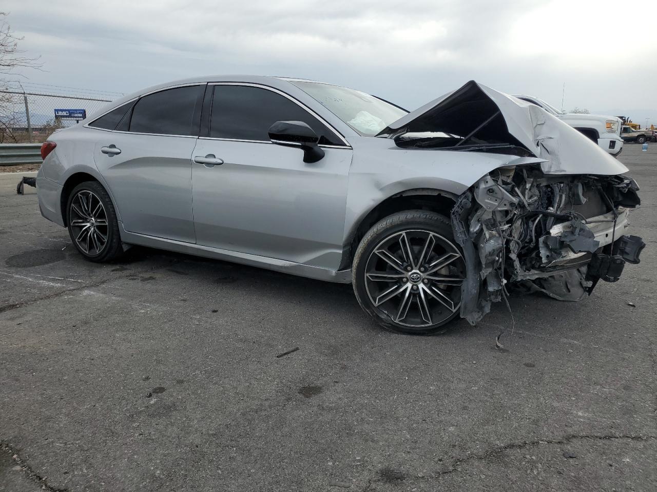 2019 TOYOTA Avalon