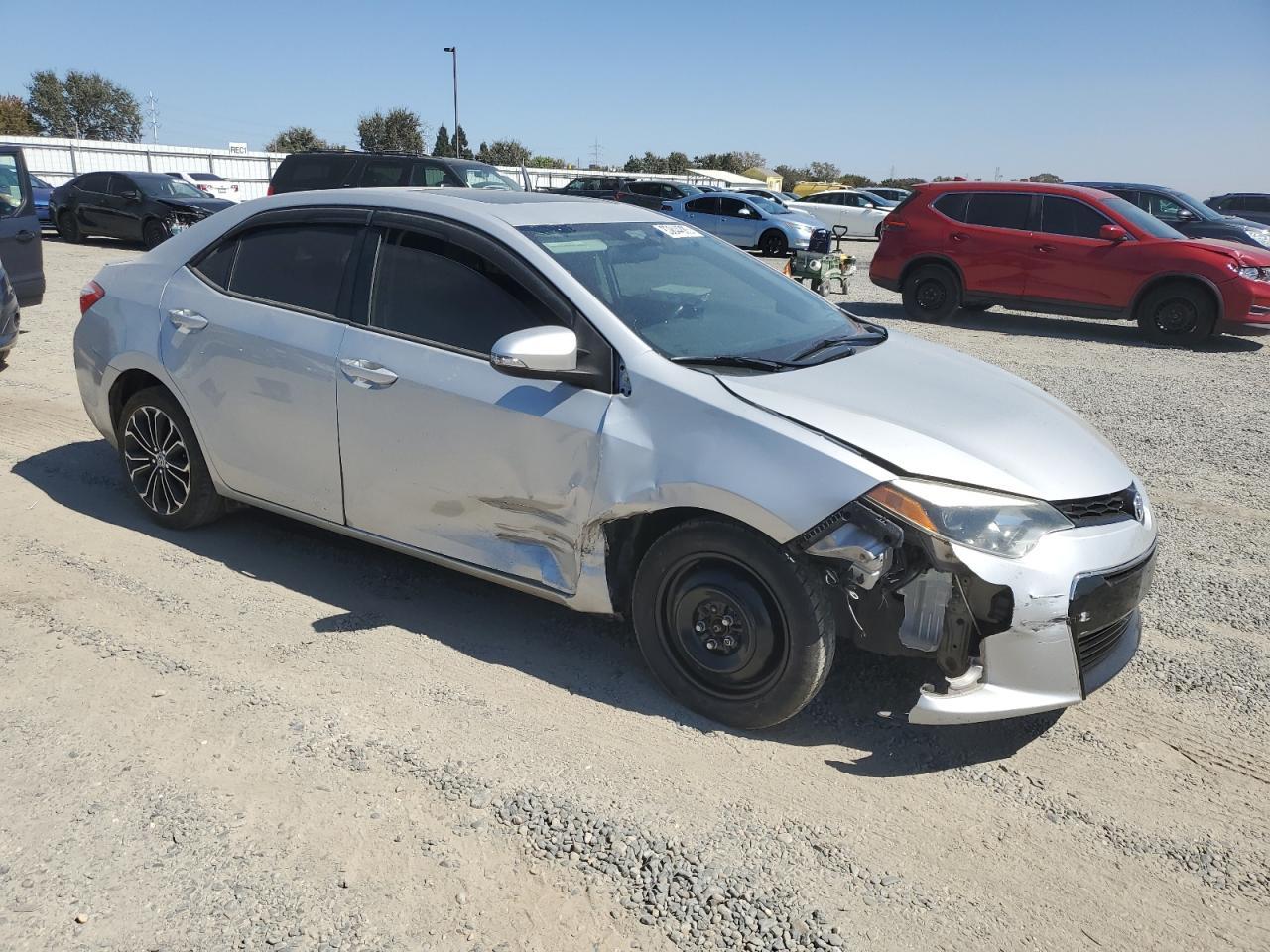 2015 TOYOTA COROLLA