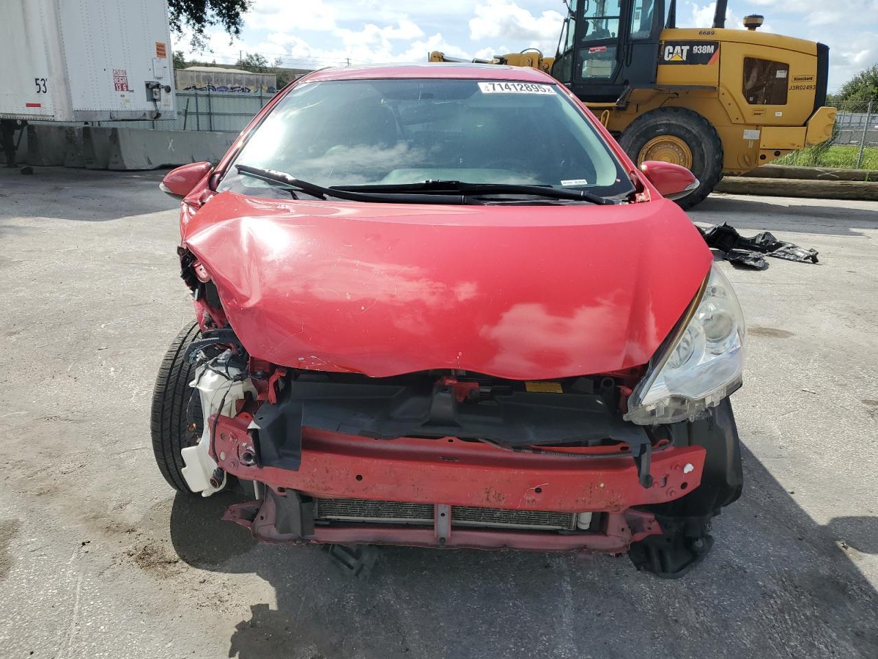 2014 TOYOTA Prius c