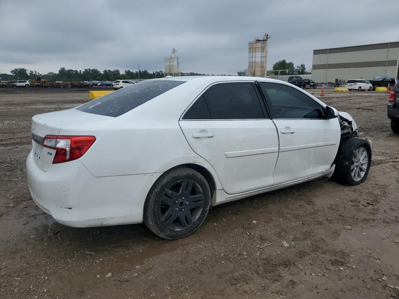 2014 TOYOTA CAMRY