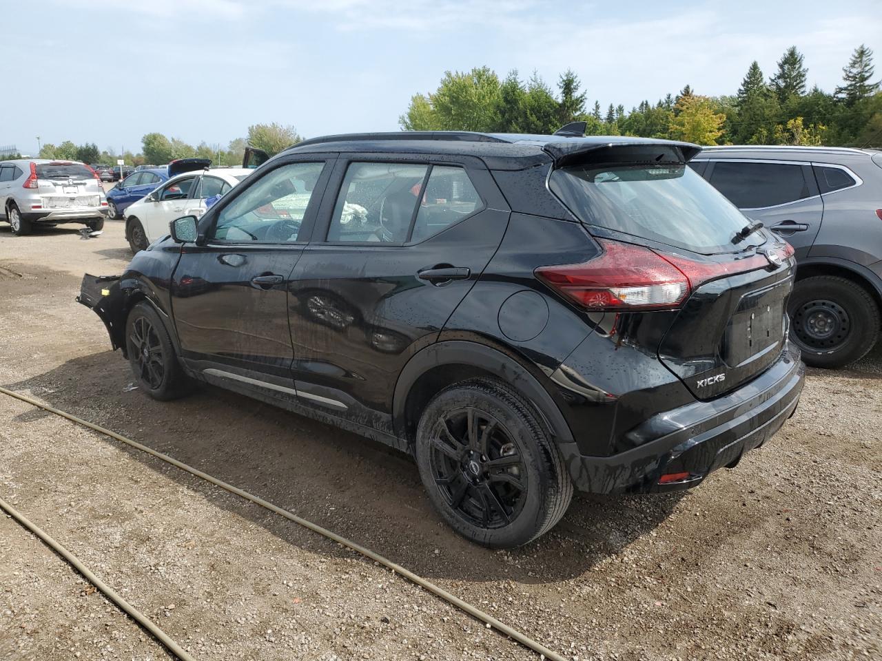 2024 NISSAN KICKS