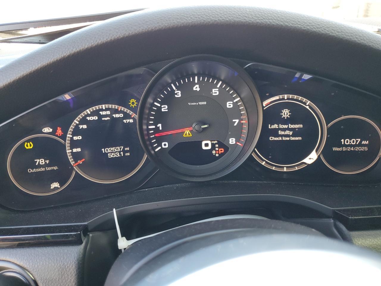 2019 PORSCHE CAYENNE