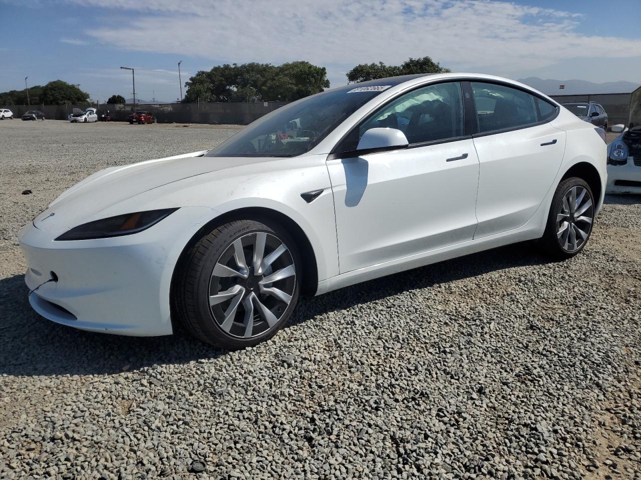 2025 TESLA MODEL 3