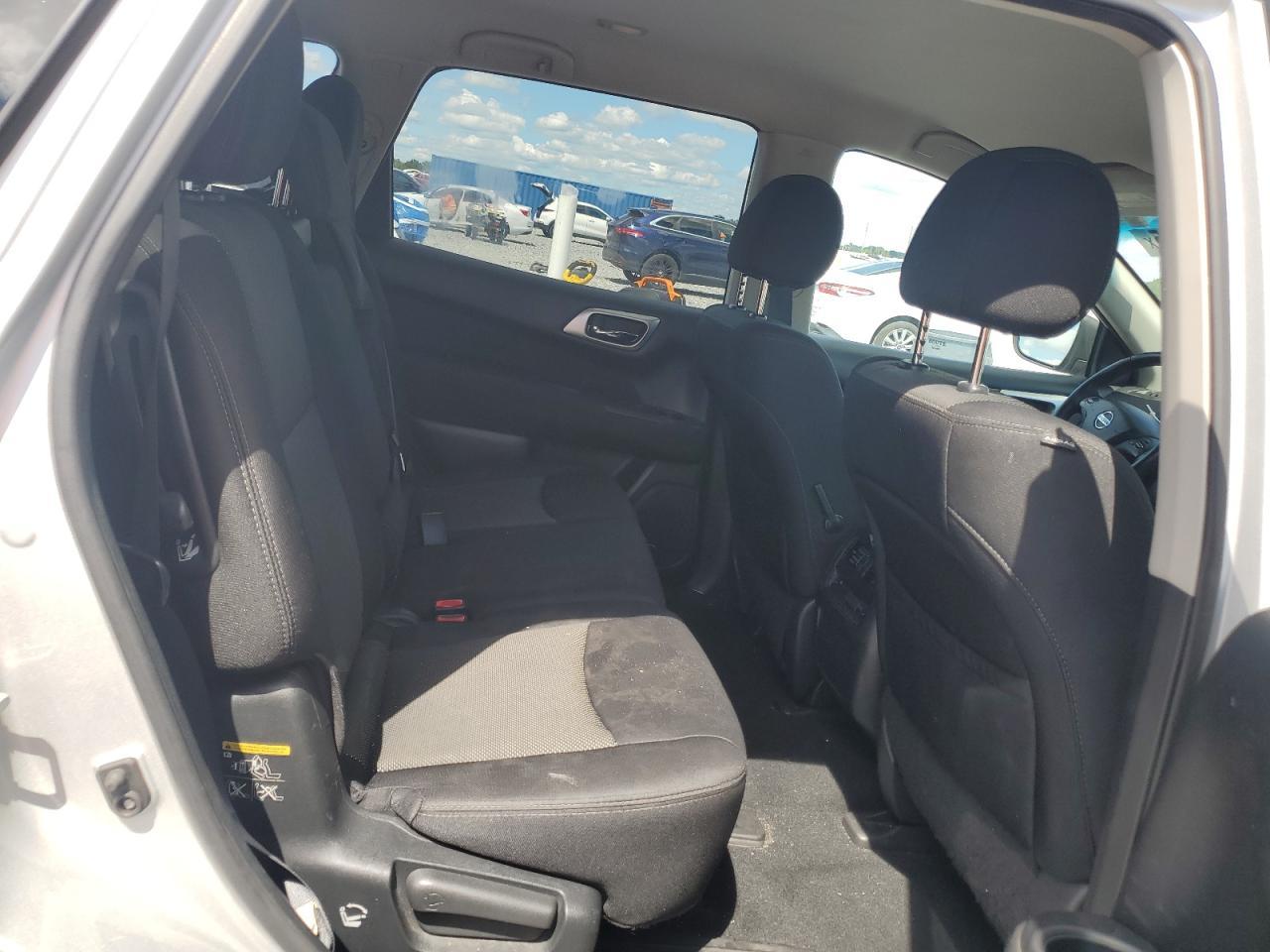 2017 NISSAN PATHFINDER