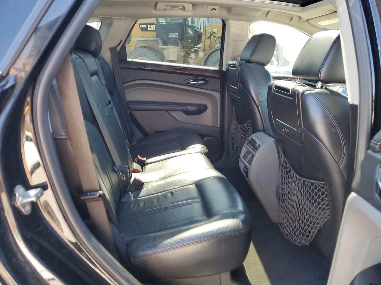 2010 CADILLAC SRX