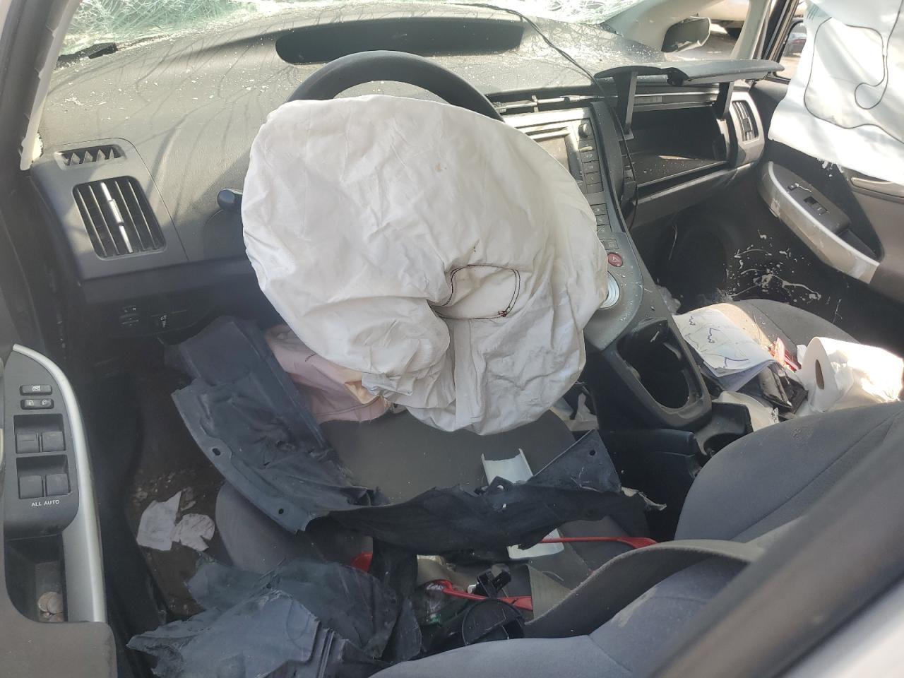 2014 TOYOTA PRIUS