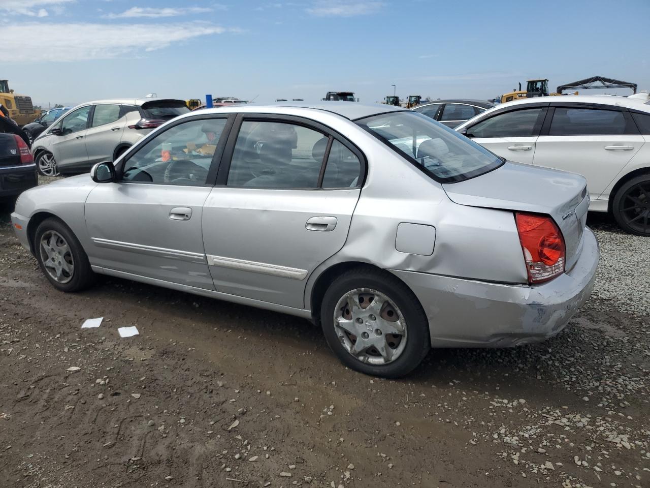 2004 HYUNDAI ELANTRA
