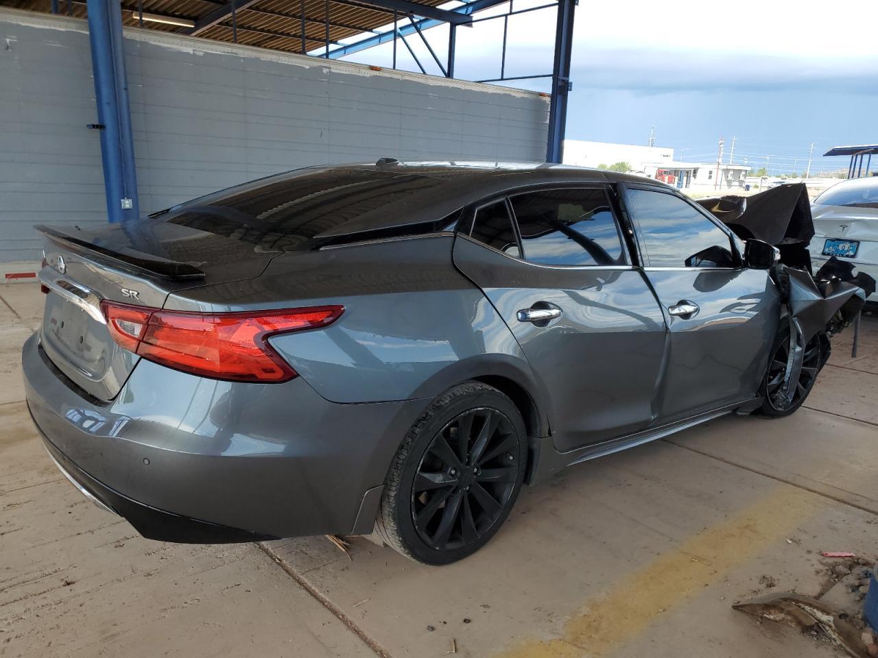 2017 NISSAN Maxima