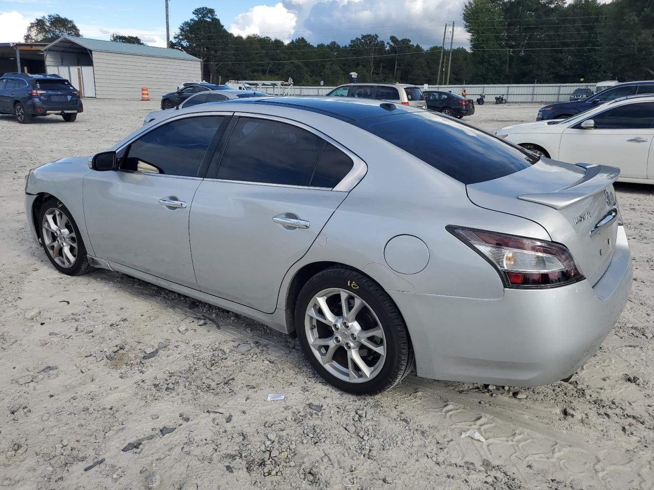 2013 NISSAN Maxima