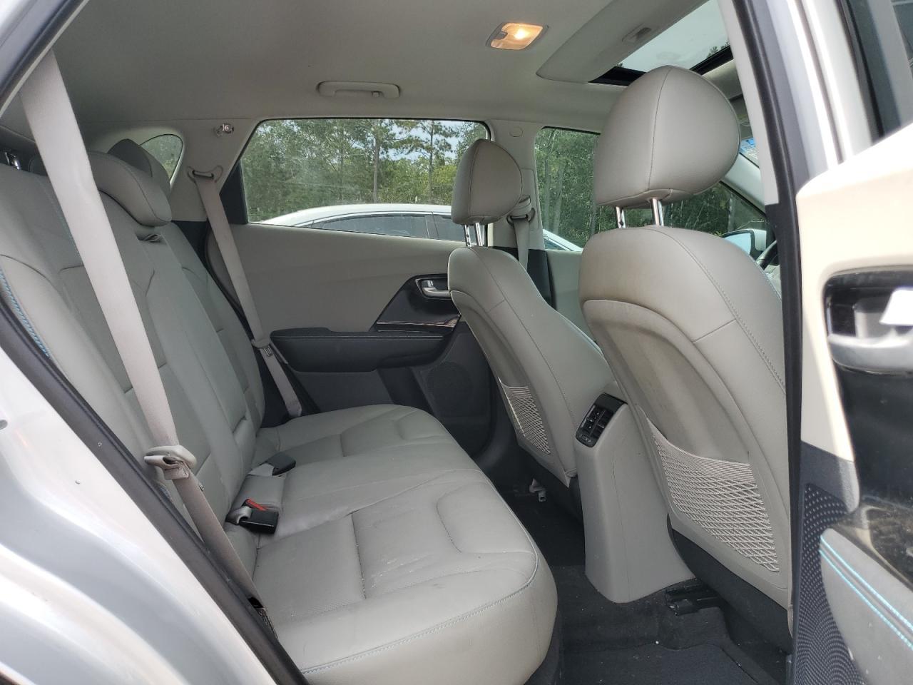 2017 KIA Niro