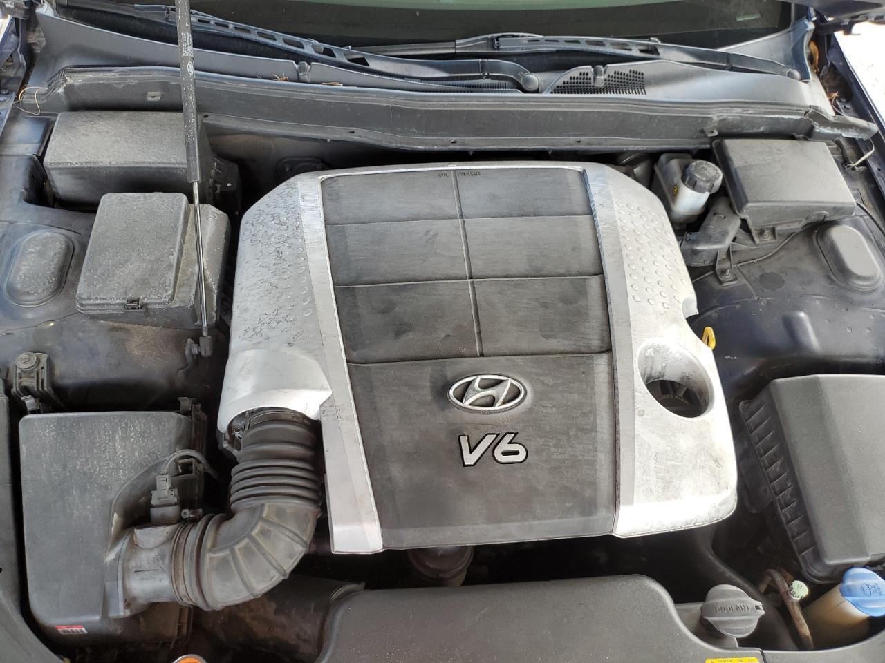 2010 HYUNDAI GENESIS