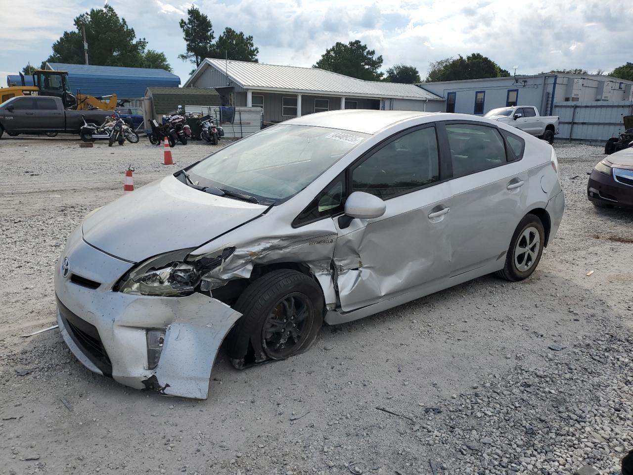 2013 TOYOTA PRIUS