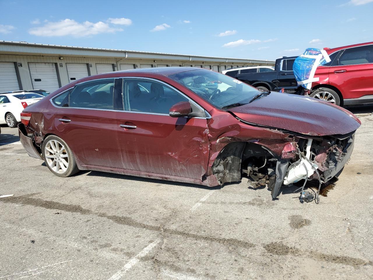 2013 TOYOTA Avalon