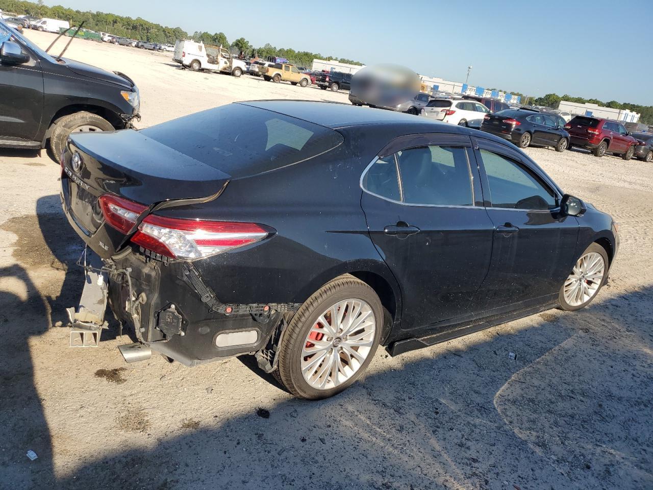 2018 TOYOTA CAMRY