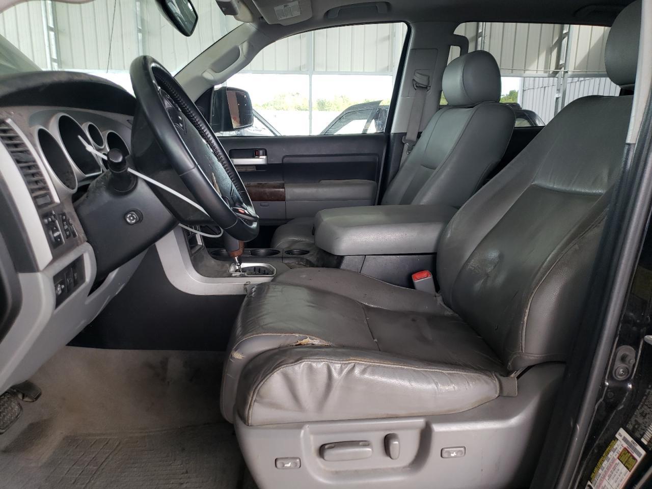 2011 TOYOTA TUNDRA