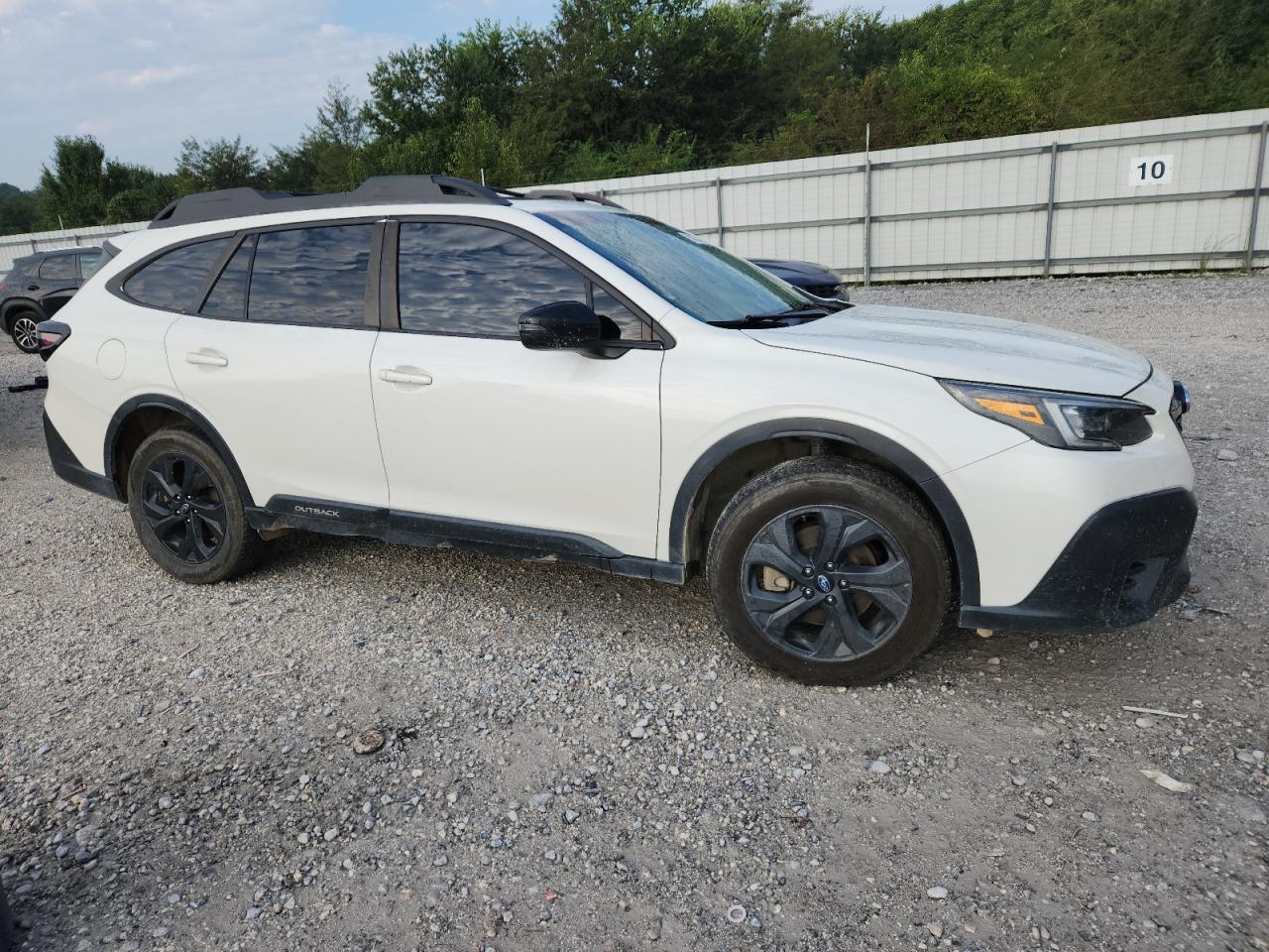 2021 SUBARU Outback